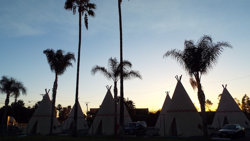 dusk falls at The wigwam Motel dusk falls at The wigwam Motel