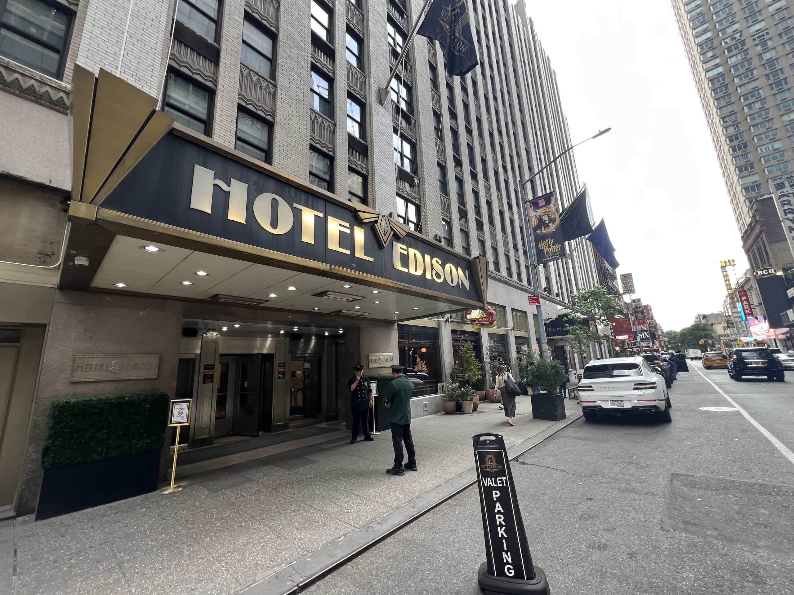 East_Coast_Roadtrip_New_York_00011 The front doors and signage of Hotel Edison in Times Square New York