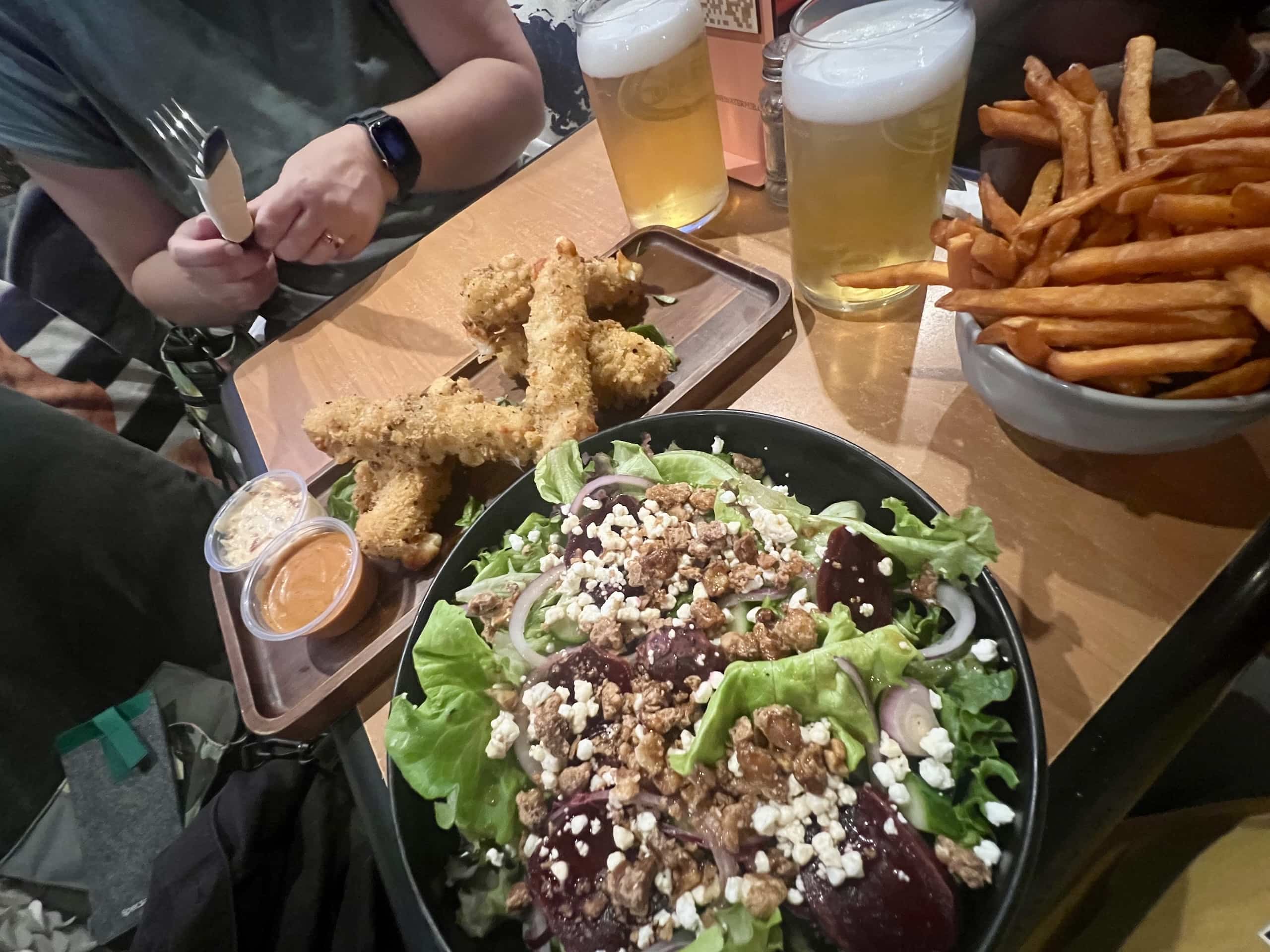 East_Coast_Roadtrip_Toronto_to_Gananque_00043