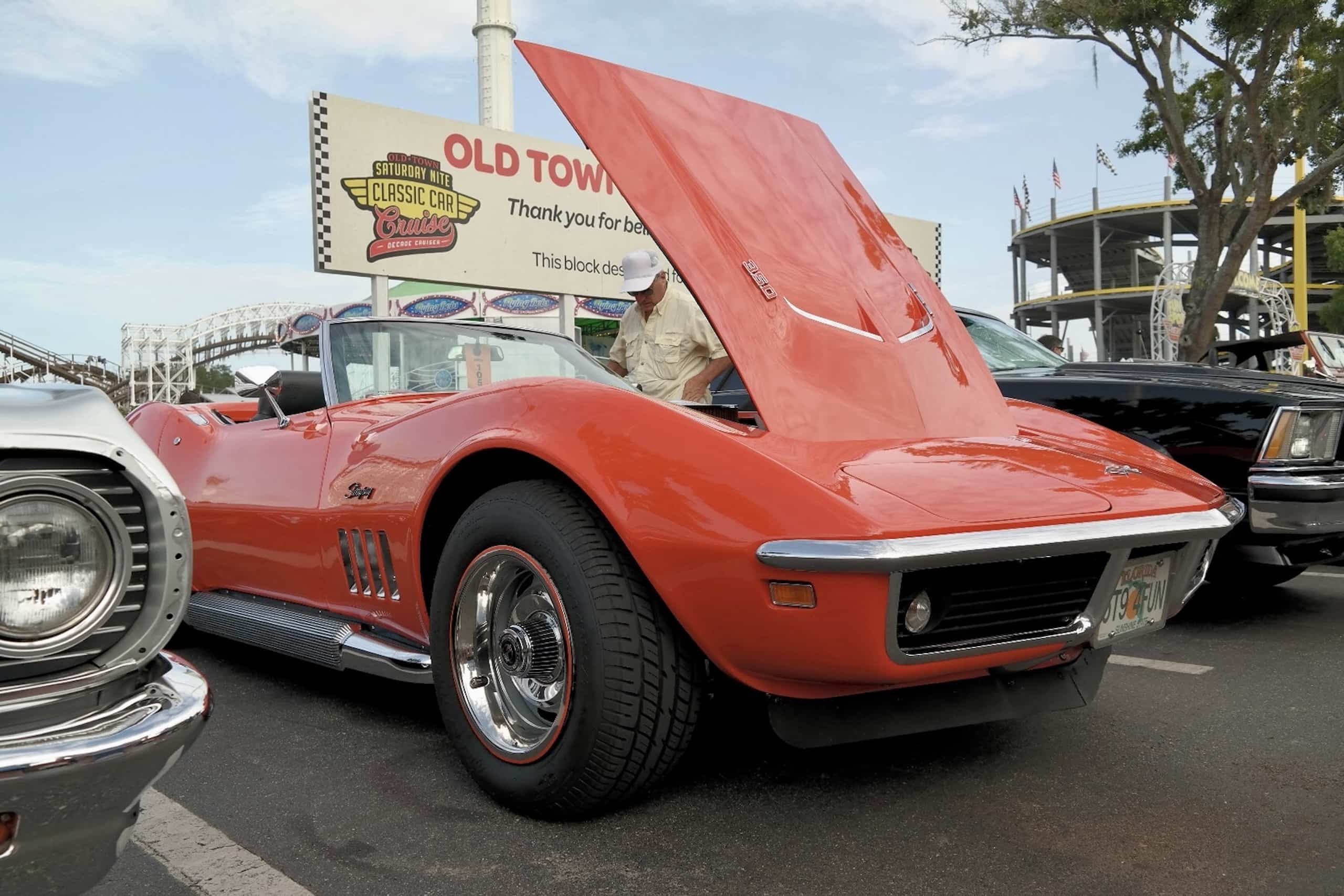 Floride_and_Beyond_Disney_Old_Town_Kissimmee_Car_Cruise_00004