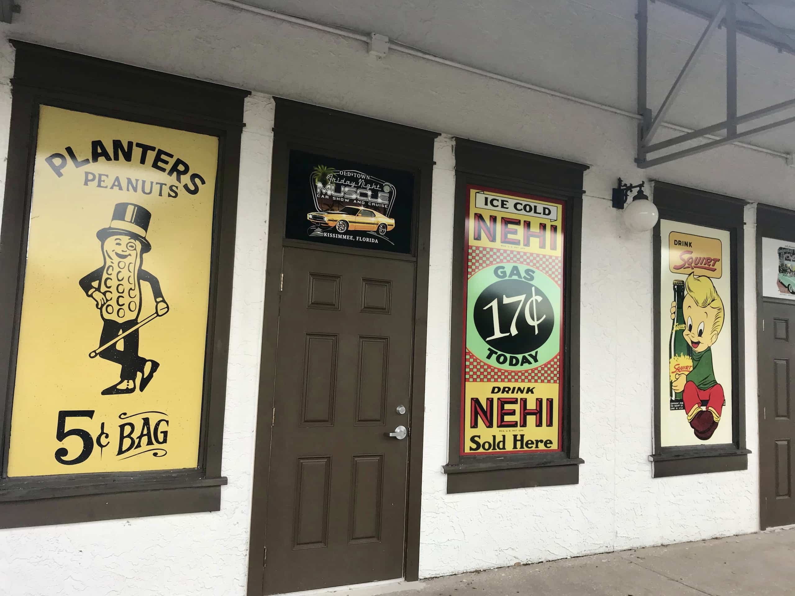 Floride_and_Beyond_Disney_Old_Town_Kissimmee_Car_Cruise_00022