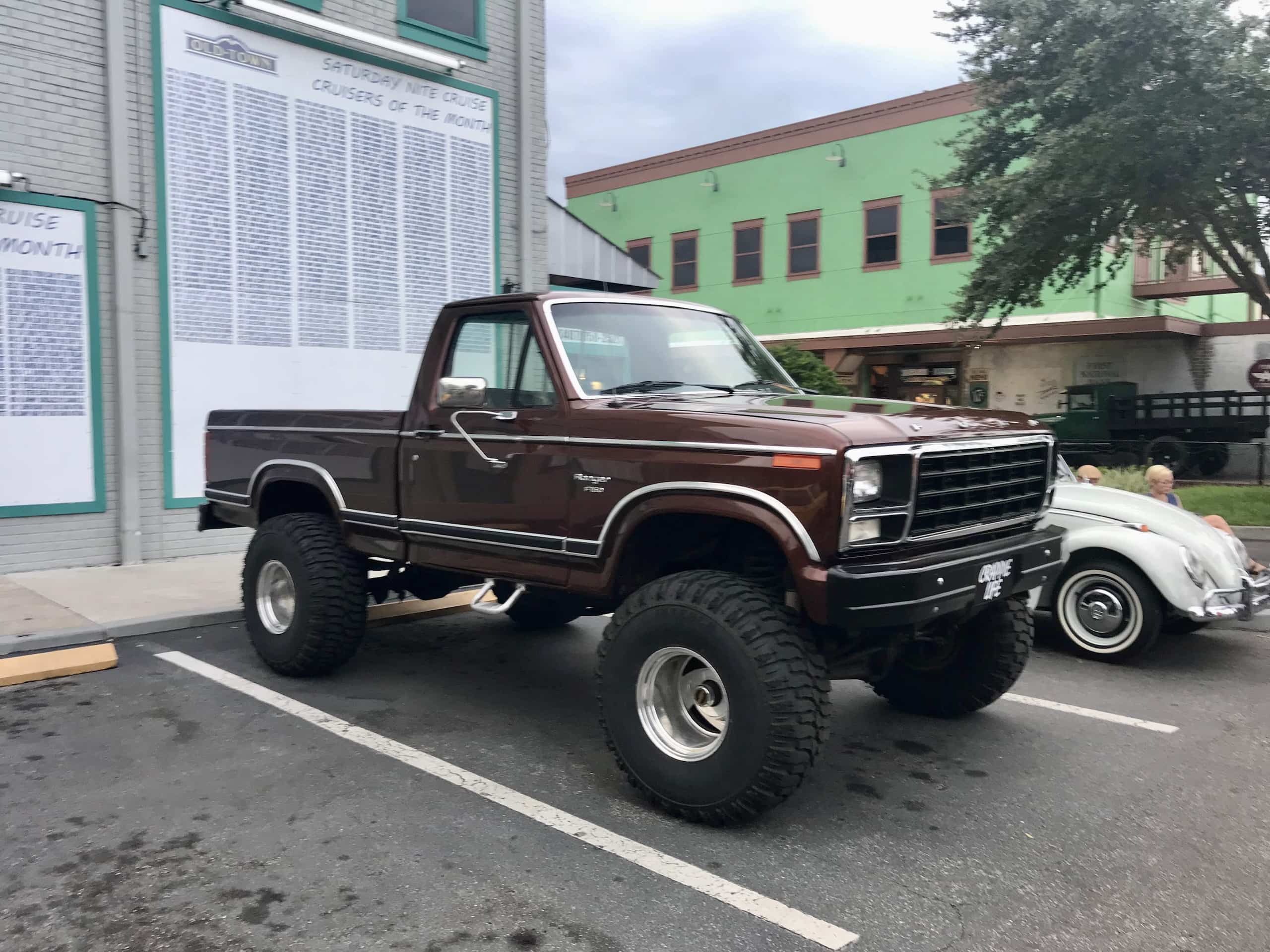 Floride_and_Beyond_Disney_Old_Town_Kissimmee_Car_Cruise_00028
